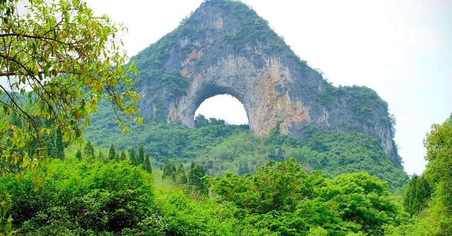 moon hill in yangshuo